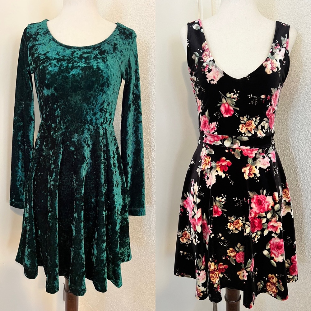 Forever 21 Lot of 2 Velvet Skater Dresses Size Small
